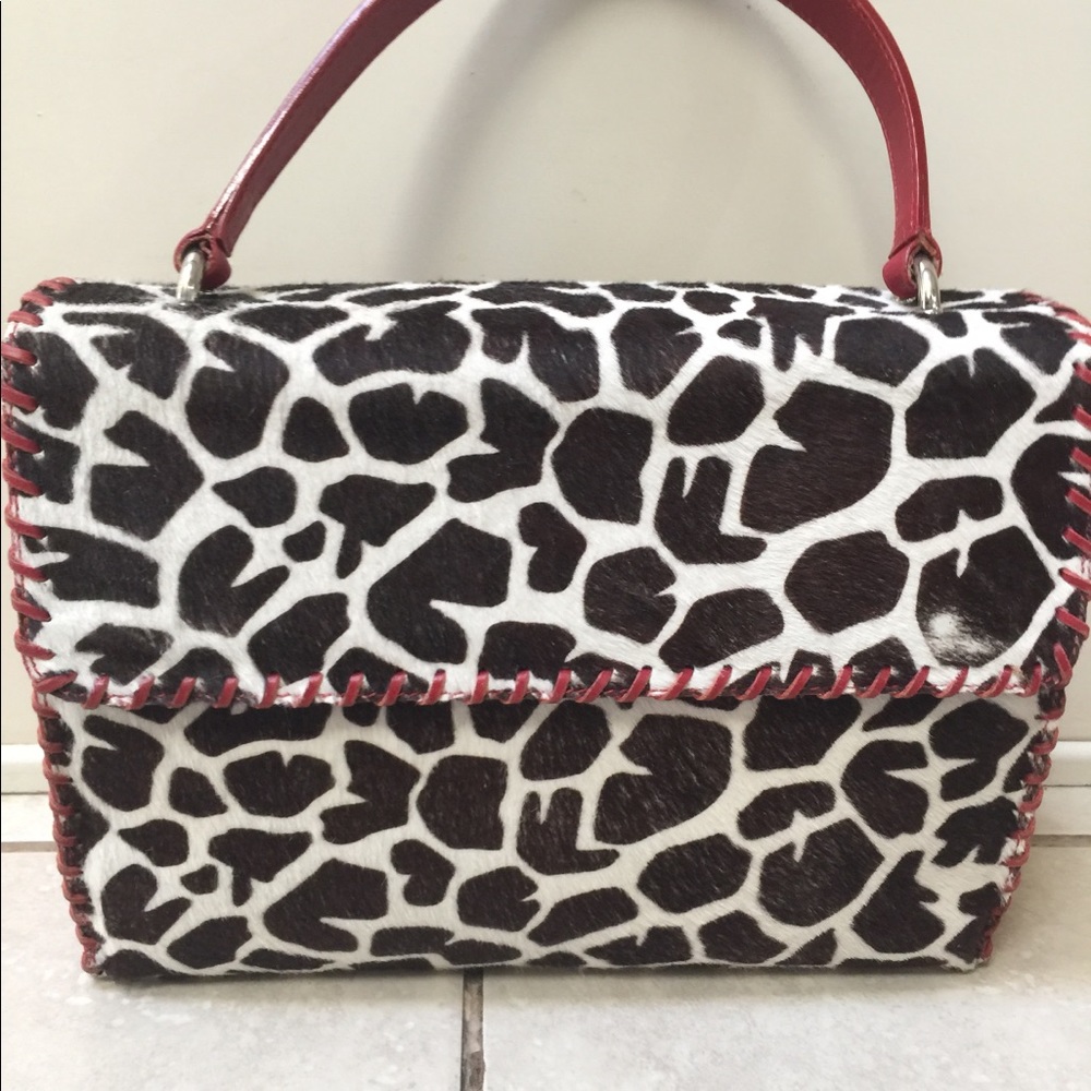 Donald Pliner Handbag, very stylish!